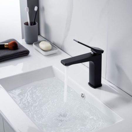 Смеситель для раковины Shevanik S4601H, черный, артикул S4601H