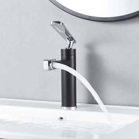 Смеситель для раковины с поворотным носиком Shevanik S6601H, черный/хром, артикул S6601H