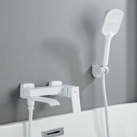 Смеситель для ванны Shevanik S4002C, белый