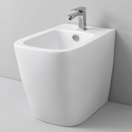 Биде, Artceram, A16, тип установки-напольный, ширина, мм-360, глубина, мм-525, высота, мм-420, форма чаши-прямоугольная, отверстия для смесителя-1, материал-керамика, крепления в комплекте, цвет-белый матовый