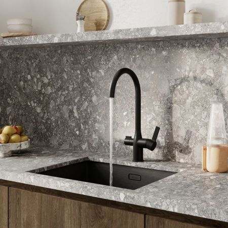 Смеситель для кухни с каналом для фильтрованной воды, черный матовый, Pure, IDDIS (PURBLFJi05), артикул PURBLFJi05