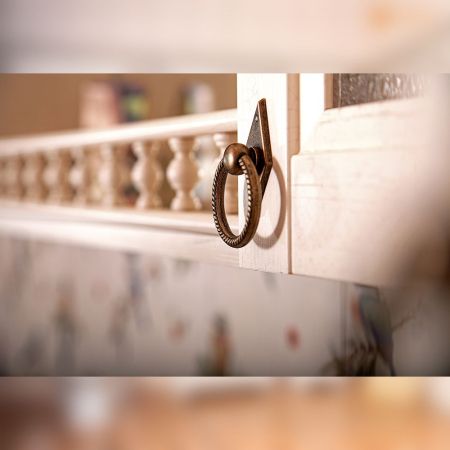 Зеркало со шкафчиком и балюстрадой Бриклаер КАНТРИ 105SB, бежевый дуб прованс, артикул КАНТРИ 105SB