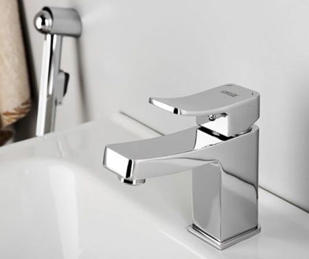 Смеситель для раковины WasserKRAFT Aller 1068 с гигиеническим душем Хром