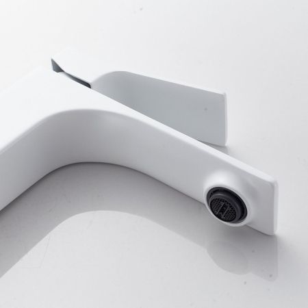 Смеситель для раковины Shevanik S6101C, белый