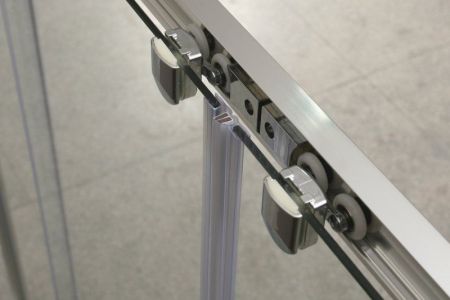 Душевая дверь BelBagno UNIQUE-BF-2-170/200-C-Cr, артикул UNIQUE-BF-2-170/200-C-Cr