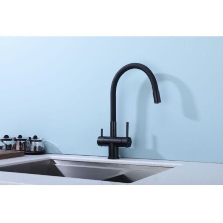 Смеситель для кухни с подключением фильтра Splenka S70.64.06, черный