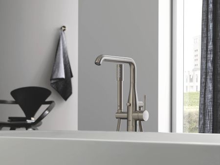 Смеситель для ванны GROHE Essence однорычажный, напольный монтаж, никель матовый (23491EN1) Смеситель для ванны GROHE Essence однорычажный, напольный монтаж, никель матовый (23491EN1)