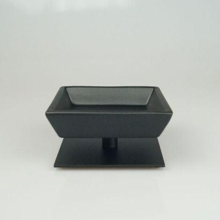 Stil Haus Urania, настольная керам. мыльница на ножке, цвет чёрный матовый - черная мат. керамика, артикул 616(23-NEOP)