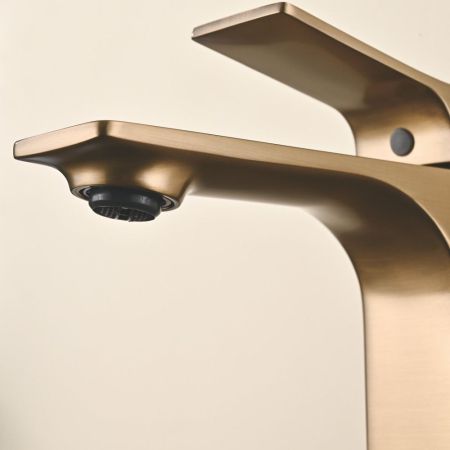 Смеситель для раковины Shevanik S6101G, золотой сатин