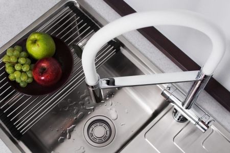 Мойка, OMOIKIRI, Mizu, с крылом, ширина, мм-780, глубина, мм-480, высота, мм-210, тип установки-встраиваемый, отверстия для смесителя-отсутствуют, с переливом, сифон и донный клапан в комплекте, материал-нержавеющая сталь, крепления в комплекте, цвет-нерж, артикул 4973729