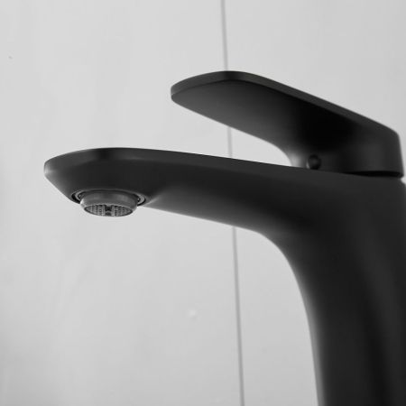 Смеситель для раковины Raffine F0185H, черный