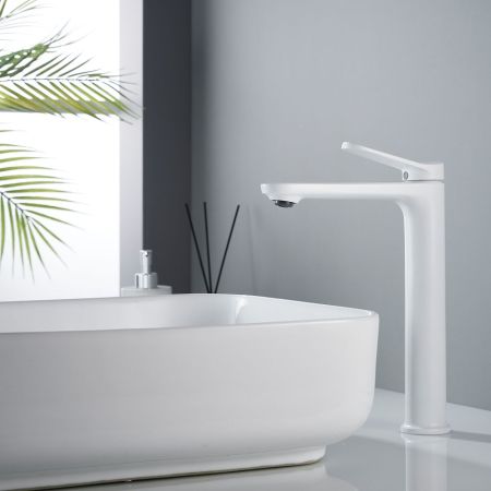 Смеситель для раковины высокий Shevanik S4311C, белый