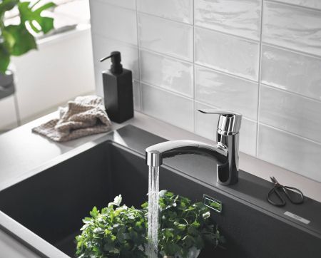 Смеситель для кухонной мойки GROHE Start, низкий выдвижной излив, подвод 3/8, хром (30531001)