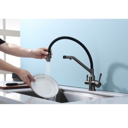 Смеситель для кухни с подключением фильтра Raglo R81.62.09, графит