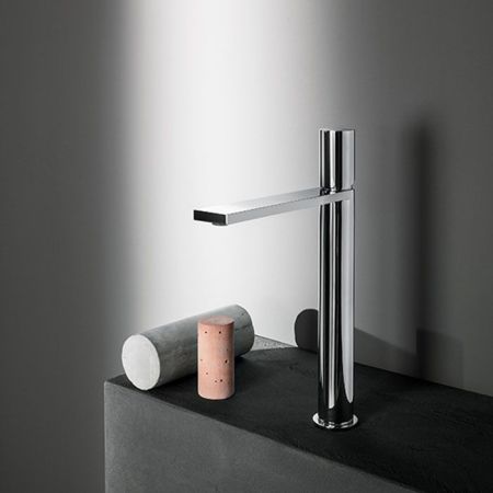 Fantini Milano Смеситель для раковины, 1 отв., без донного клапана, излив 220мм, цвет: хром, артикул 31 02 3051F