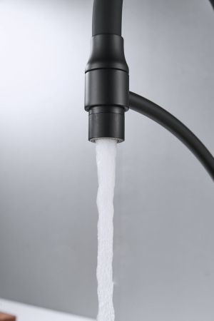 Смеситель для кухни с гибким изливом Shevanik S743H-3, черный