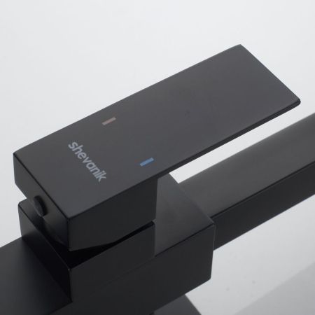 Смеситель для кухни с подключением фильтра Shevanik S148H, черный, артикул S148H