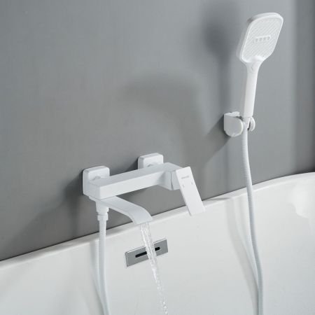 Смеситель для ванны Shevanik S4002C, белый