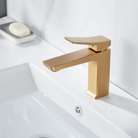 Смеситель для раковины Shevanik S4401G, золотой сатин, артикул S4401G