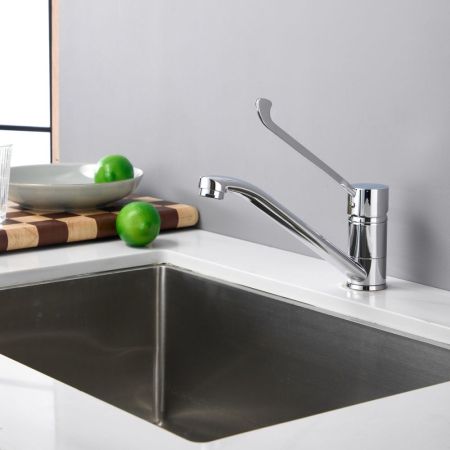 Смеситель для кухни с хирургической ручкой BELZ B70019, хром