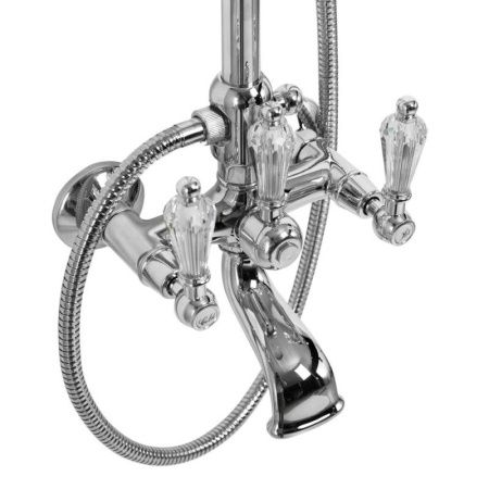 Душевая стойка  со смесителем для ванны,верхним и ручным душем CEZARES DIAMOND-CVD-Sw