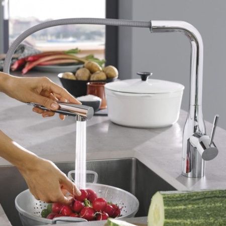 Смеситель для кухни  GROHE ESSENCE 30270000 (хром, L-20,4 H-31,5), шт