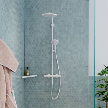 Душевая стойка, Hansgrohe, Croma Select S, смеситель-в комплекте, тип регулирования воды-термостатический картридж, верхний душ-есть, форма верхнего душа-круглая, размер верхнего душа-280 мм, держатель верхнего душа-есть, вынос, мм-402, количество режимов, артикул 26890700