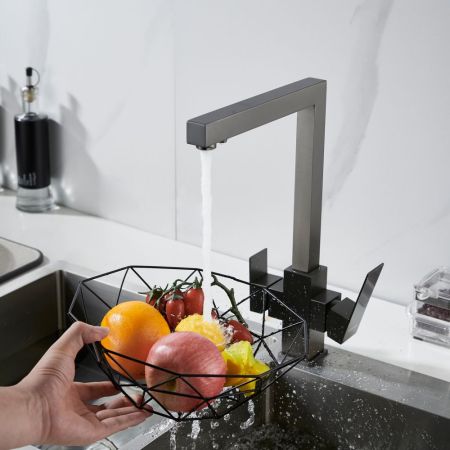 Смеситель для кухни с подключением фильтра Shevanik S148T, оружейная сталь, артикул S148T