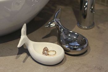 Casablanca, керамический держатель для украшений "Кит", цвет серебристый