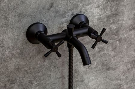 Смеситель для ванны Orange Mia M34-300B Черный, артикул M34-300B