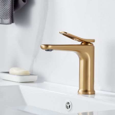 Смеситель для раковины Shevanik S4701G, золотой сатин, артикул S4701G