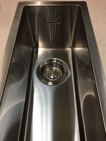 Мойка, OMOIKIRI, Tadzava, ширина, мм-220, глубина, мм-440, высота, мм-150, тип установки-встраиваемый, отверстия для смесителя-отсутствуют, с переливом, сифон и донный клапан в комплекте, автоматический донный клапан-приобретается отдельно, материал-нержа, артикул 4993734