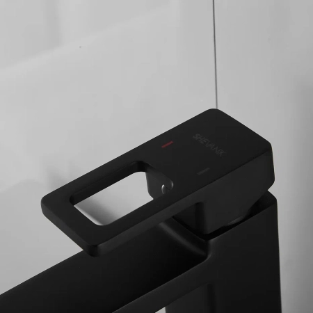 Смеситель для раковины с гигиеническим душем Shevanik S8271H, черный