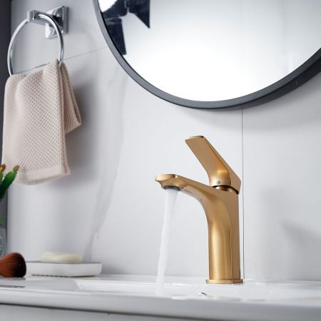 Смеситель для раковины Shevanik S4201G, золотой сатин, артикул S4201G