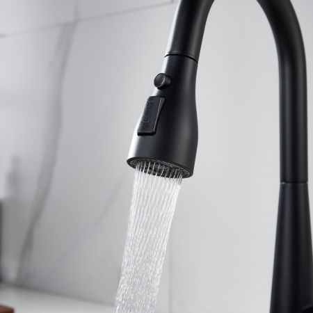 Смеситель для кухни с выдвижным изливом Shevanik S363H, черный