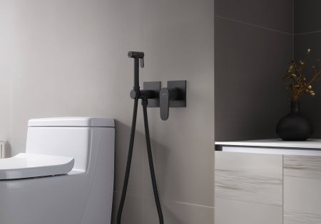 Комплект для гигиенического душа встроенный 2 отв. (смеситель + гигиеническая лейка + шланг) AQUATEK, матовый черный AQ1220MB ОБЕРОН Комплект для гигиенического душа встроенный 2 отв. (смеситель + гигиеническая лейка + шланг) AQUATEK, матовый черный AQ1220MB ОБЕРОН