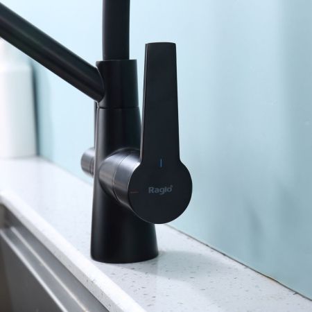 Смеситель для кухни с подключением фильтра Raglo R80.62.06, черный, артикул R80.62.06