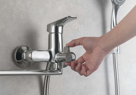 Смеситель для ванны с длинным изливом AQUATEK AQ1042CR ВЕГА, артикул AQ1042CR