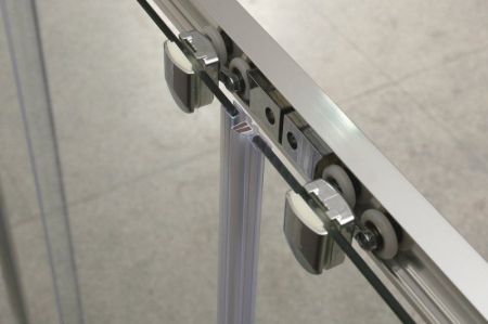 Душевая дверь BelBagno UNIQUE-BF-2-170/200-M-Cr