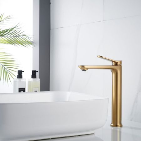 Смеситель для раковины высокий Shevanik S4311G, золотой сатин, артикул S4311G