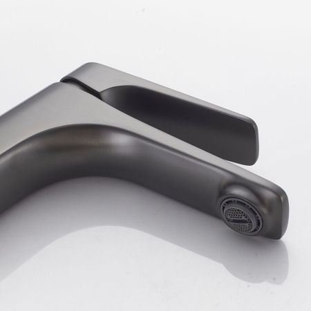 Смеситель для раковины Shevanik S4201T, оружейная сталь