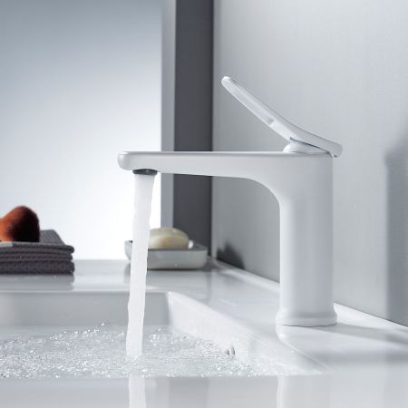 Смеситель для раковины Shevanik S4701C, белый