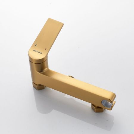 Гигиенический душ со смесителем Shevanik S4105G-1, золотой сатин