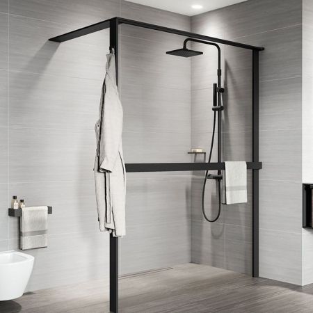 NOVELLINI KUADRA HWS Душевое ограждение 1370-1400х2000 мм., с свободным входом, правое, с полотенцедержателем, стекло прозрачное, профиль черный матов, артикул KUADHWSPS140D-1H