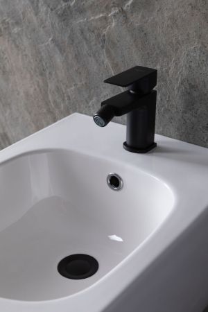 Смеситель для биде Allen Brau Infinity 5.21004-31 (с донным клапаном) черный матовый, артикул 5.21004-31