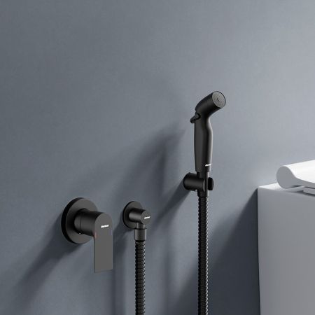 477510300 Apollo Смеситель монтируемый в стену с гиг.душем, черный