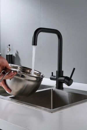 Смеситель для кухни с подключением фильтра Shevanik S228H, черный