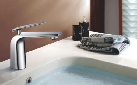 Смеситель для раковины Rose R13 R1301, хром