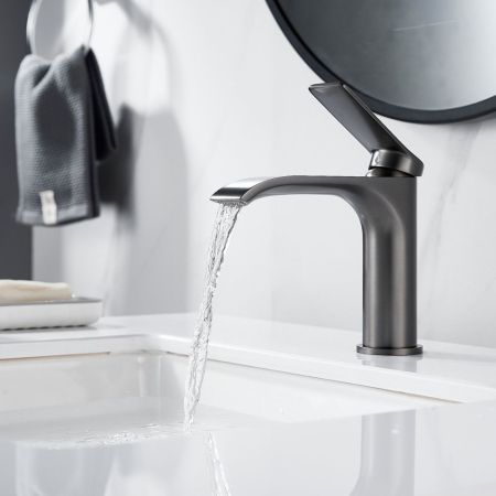 Смеситель для раковины Shevanik S4101T, оружейная сталь