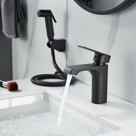 Смеситель для раковины с гигиеническим душем Raffine F171H, черный, артикул F171H